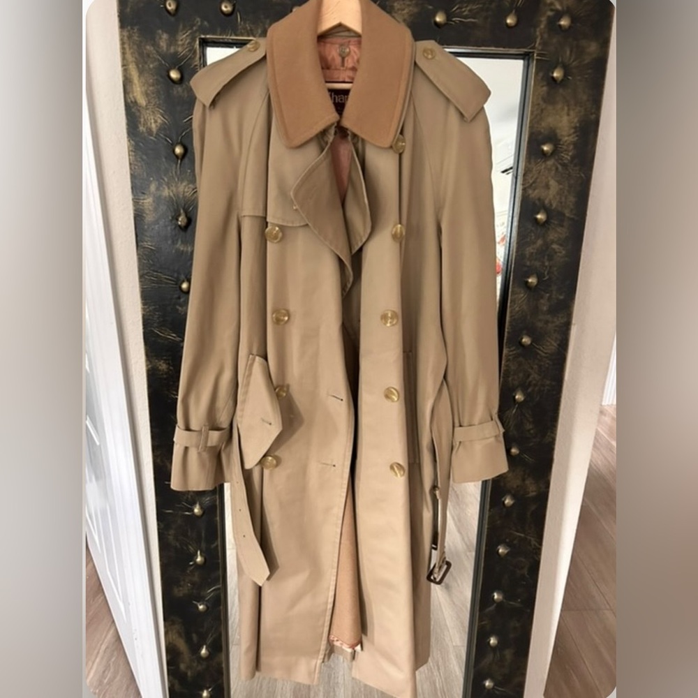 Authentic Vintage Ralph Lauren Trench Coat with wool liner and collar.